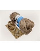 Usnjeni kompleti s prejo